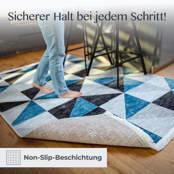 Füße auf dem Teppich, Rückseite sichtbar – Anti-Rutsch-Beschichtung