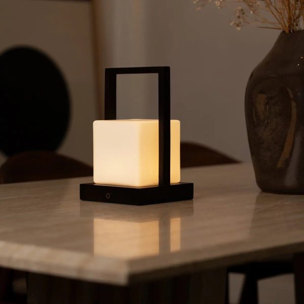 Noah dunkelbraune hölzerne wiederaufladbare Tischlampe mit Glas und Holzgriff – Bild 6