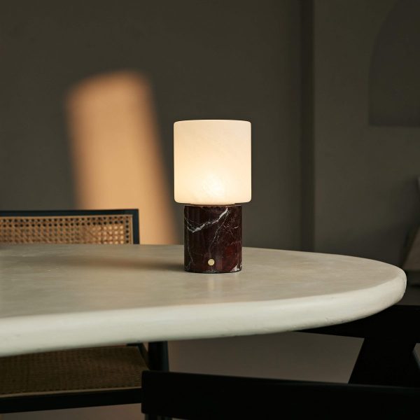 Cuyp Red / Rosso Levanto - Marmor wiederaufladbare Tischlampe - Schnurlos, USB -wiederaufladbar und bis zu 100 Stunden Laufzeit – Bild 3