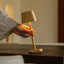 Ava Gold wiederaufladbare Tischlampe | Kabellos, dimmbar und stilvoll