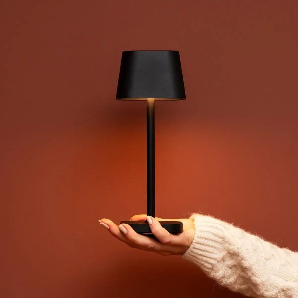 Ava Black wiederaufladbare Tischlampe | Schlanke kabellose Beleuchtungslösung – Bild 8