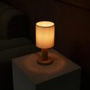 Boris hellbraune Lampe mit 2 Meter Kabel - Stofffarbenschattenlampe & Holzbasis
