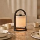 River Dunkelbraune kabellose Holzlampe – wiederaufladbar und dimmbar
