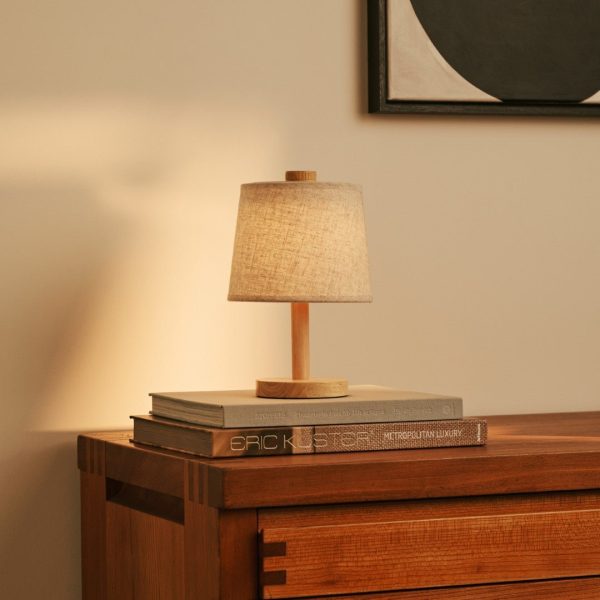 Rover Hellbraune wiederaufladbare Holzlampe | Kabellos, dimmbar mit Stoffschirm – Bild 9