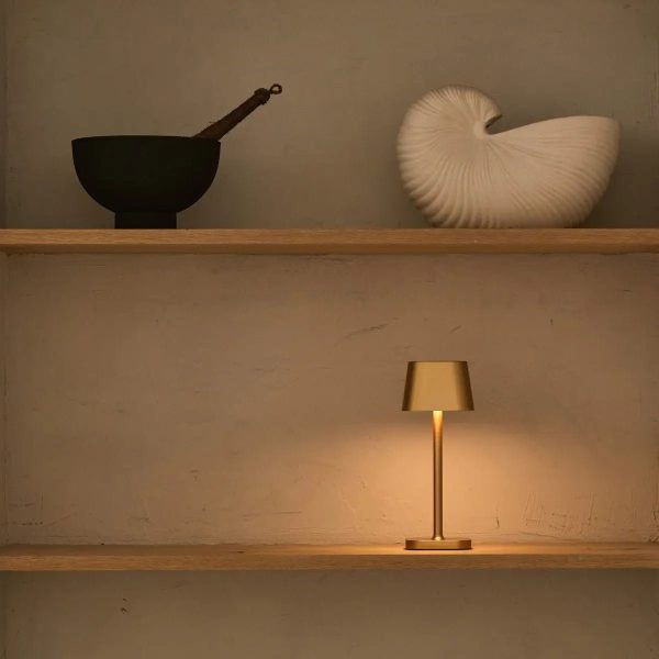 Ava Gold wiederaufladbare Tischlampe | Kabellos, dimmbar und stilvoll – Bild 18