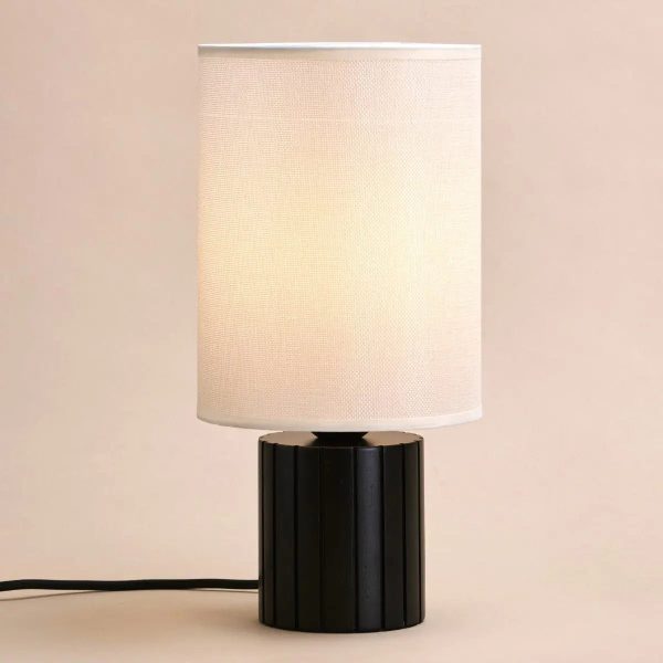 Kiko Black Tischlampe – Gemütliche Schreibtischlampe in Schwarz und Beige mit E27-Fassung – Bild 12