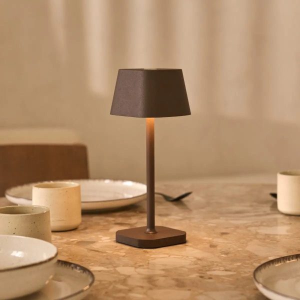 Ava Mokkabraune wiederaufladbare Tischlampe | Kabellos und dimmbar