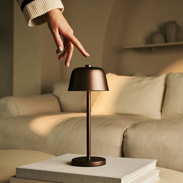 Anton Espresso Brown wiederaufladbare Tischlampe | Stilvolle und schnurlose Beleuchtung – Bild 2