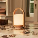 George hellbraune hölzerne wiederaufladbare Lampe in Kombination mit gefrostetem Glas und einem Griff