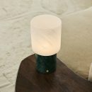CuYP Green / Verde Alpi - Marmor wiederaufladbare Tischlampe - Schnurlos, USB -wiederaufladbar und bis zu 100 Stunden Laufzeit