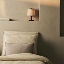 Rover Schwarze Holzlampe - wiederaufladbar, schnurlos und dimmbarer Schatten
