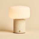 Renoir Beige / Travertino Classico - Travertin wiederaufladbare Tischlampe - Schnurlos, USB -wiederaufladbar und bis zu 120 Stunden Beleuchtung