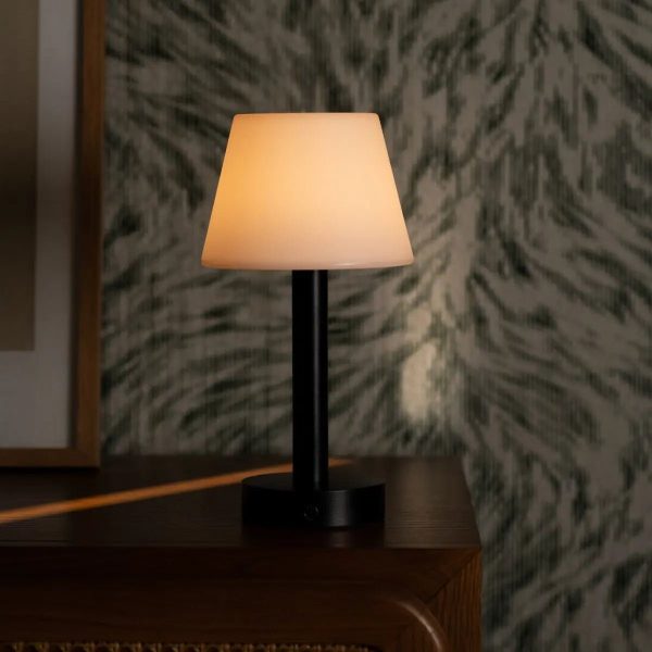 Zoë schwarze wiederaufladbare Tischlampe aus Holz | Dimmbar und tragbar | 80 Stunden Akkulaufzeit – Bild 13