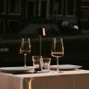 Vondel Mokka Brown wiederaufladbar und schnurloses Lampe perfekt für die Hotellerie - drahtlos wiederaufladbar über Ladestation