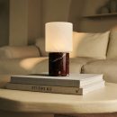 Cuyp Red / Rosso Levanto - Marmor wiederaufladbare Tischlampe - Schnurlos, USB -wiederaufladbar und bis zu 100 Stunden Laufzeit