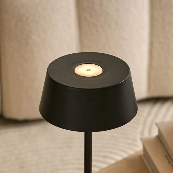 Hugo Midnight Black Wiederaufladbare Tischlampe – dimmbar, stilvoll und kabellos – Bild 5
