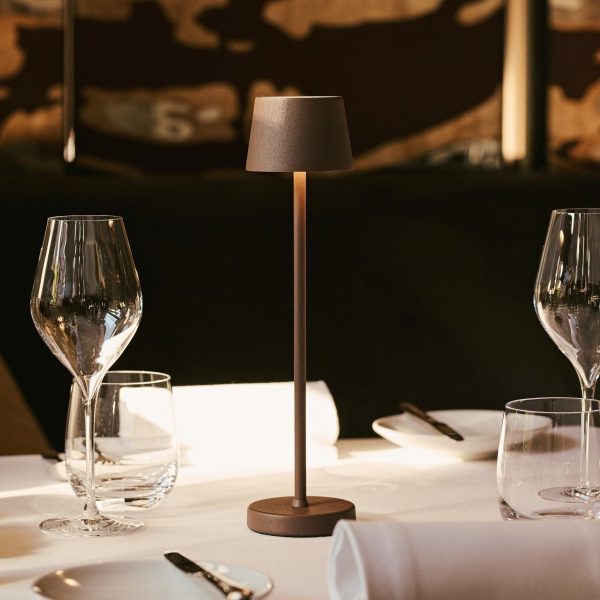 Vondel Mokka Brown wiederaufladbar und schnurloses Lampe perfekt für die Hotellerie - drahtlos wiederaufladbar über Ladestation – Bild 7