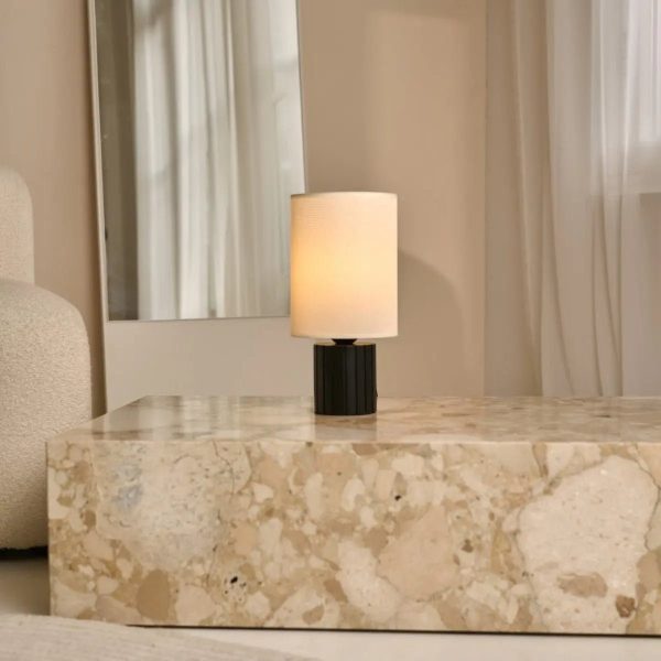 Kiko Black Tischlampe – Gemütliche Schreibtischlampe in Schwarz und Beige mit E27-Fassung – Bild 7