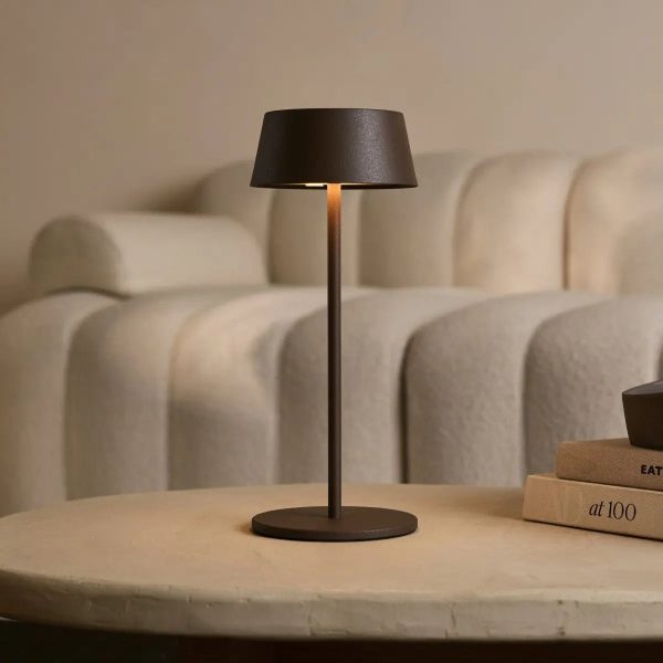 Hugo Mokkabraune wiederaufladbare Tischlampe – stilvoll, dimmbar und kabellos – Bild 8