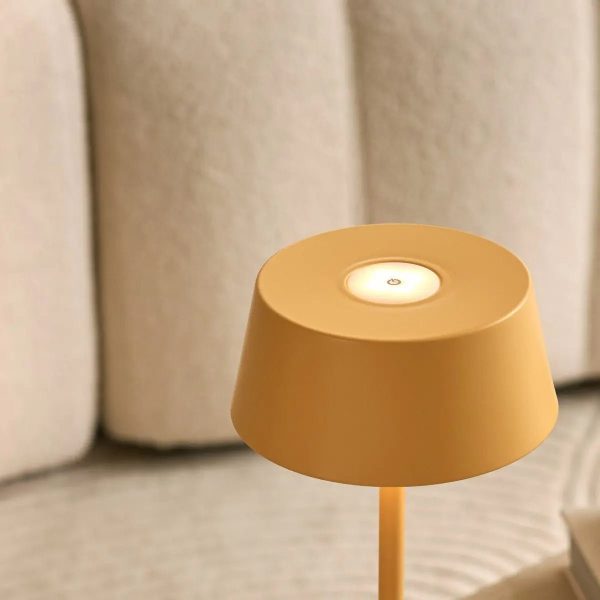 Hugo Amber Yellow Wiederaufladbare Tischlampe aus Eisen – dimmbar, stilvoll und kabellos – Bild 7