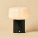 Renoir Black / Nero Marquina - wiederaufladbare Tischlampe Marmor - schnurlos, USB -wiederaufladbar und bis zu 120 Stunden Beleuchtung
