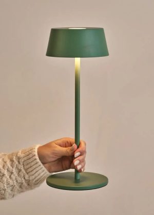 Hugo Sage Green Wiederaufladbare Tischlampe – Stilvoll, dimmbar und kabellos