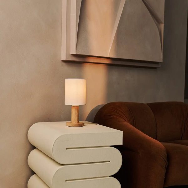 Boris hellbraune Lampe mit 2 Meter Kabel - Stofffarbenschattenlampe & Holzbasis – Bild 4
