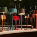 Hugo Amsterdams blaue wiederaufladbare Tischlampe aus Eisen – dimmbar, stilvoll und kabellos