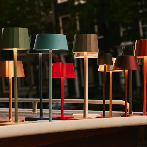 Hugo Amsterdams blaue wiederaufladbare Tischlampe aus Eisen – dimmbar, stilvoll und kabellos – Bild 18