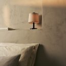 Rover Schwarze Holzlampe - wiederaufladbar, schnurlos und dimmbarer Schatten