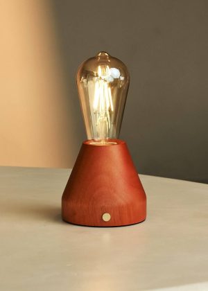 Zavi Chestnut Brown wiederaufladbare LED-Tischlampe-schnurlos, dimmbar, 100-Stunden-Batterie