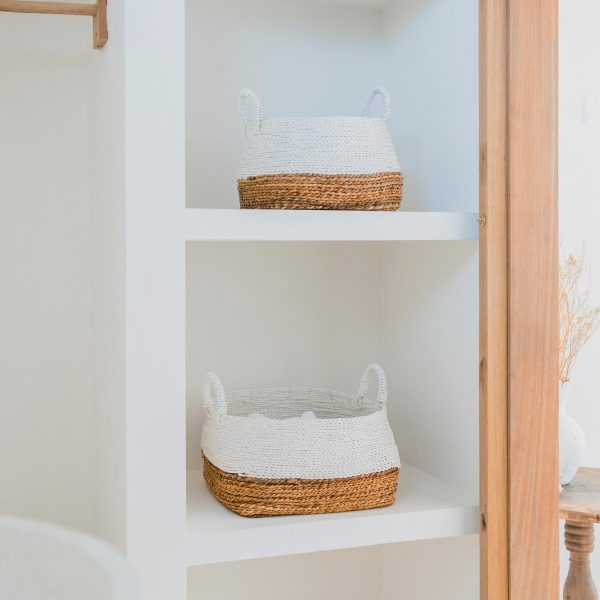 Gewebter Aufbewahrungskorb weiß – Boho Dekokorb – quadratischer Wäschekorb – Regalkorb aus Bananenfaser MAJALENGKA weiß (3 Größen) – Bild 3
