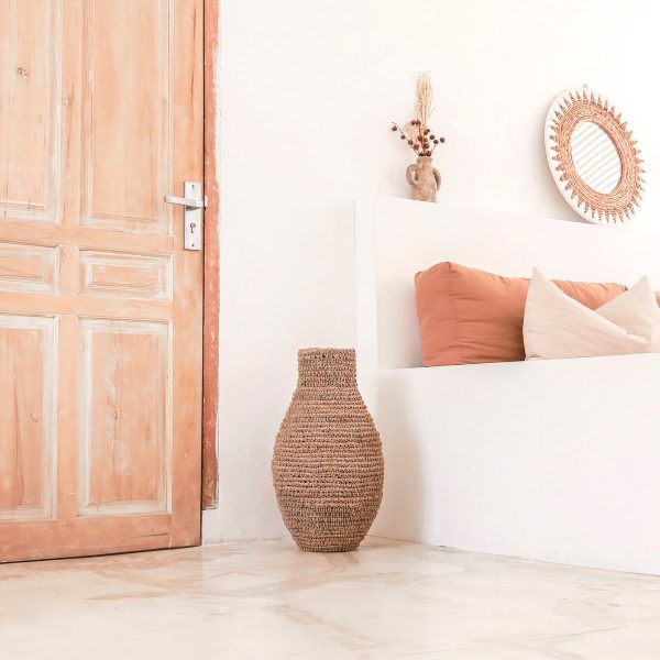 Gewebte Boho-Vase SAKRA aus Bananenfaser und Bast – Bild 2