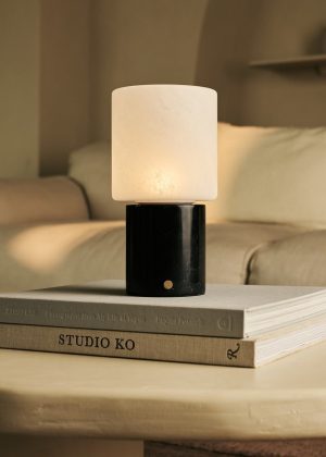 Cuyp Black / Nero Marquina - Marmor wiederaufladbare Tischlampe - Schnurlos, USB -wiederaufladbar und bis zu 120 Laufzeit