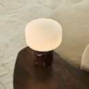 Renoir Red / Rosso Levanto - Marmor wiederaufladbare Tischlampe - Schnurlos, USB -wiederaufladbar und bis zu 120 Stunden Beleuchtung