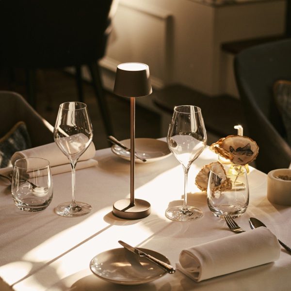 Vondel Mokka Brown wiederaufladbar und schnurloses Lampe perfekt für die Hotellerie - drahtlos wiederaufladbar über Ladestation