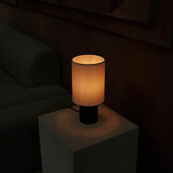 Kiko Black Tischlampe – Gemütliche Schreibtischlampe in Schwarz und Beige mit E27-Fassung – Bild 3