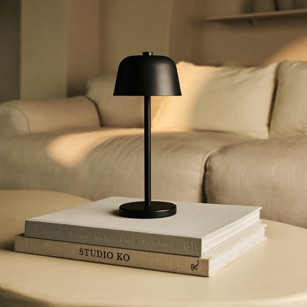 Anton Black wiederaufladbare Tischlampe | Stilvolle und kabellose Beleuchtung