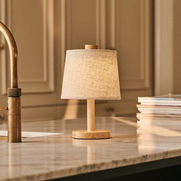 Rover Hellbraune wiederaufladbare Holzlampe | Kabellos, dimmbar mit Stoffschirm – Bild 15
