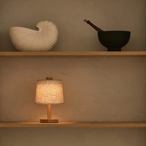 Rover Hellbraune wiederaufladbare Holzlampe | Kabellos, dimmbar mit Stoffschirm – Bild 4