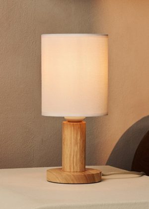 Boris hellbraune Lampe mit 2 Meter Kabel - Stofffarbenschattenlampe & Holzbasis