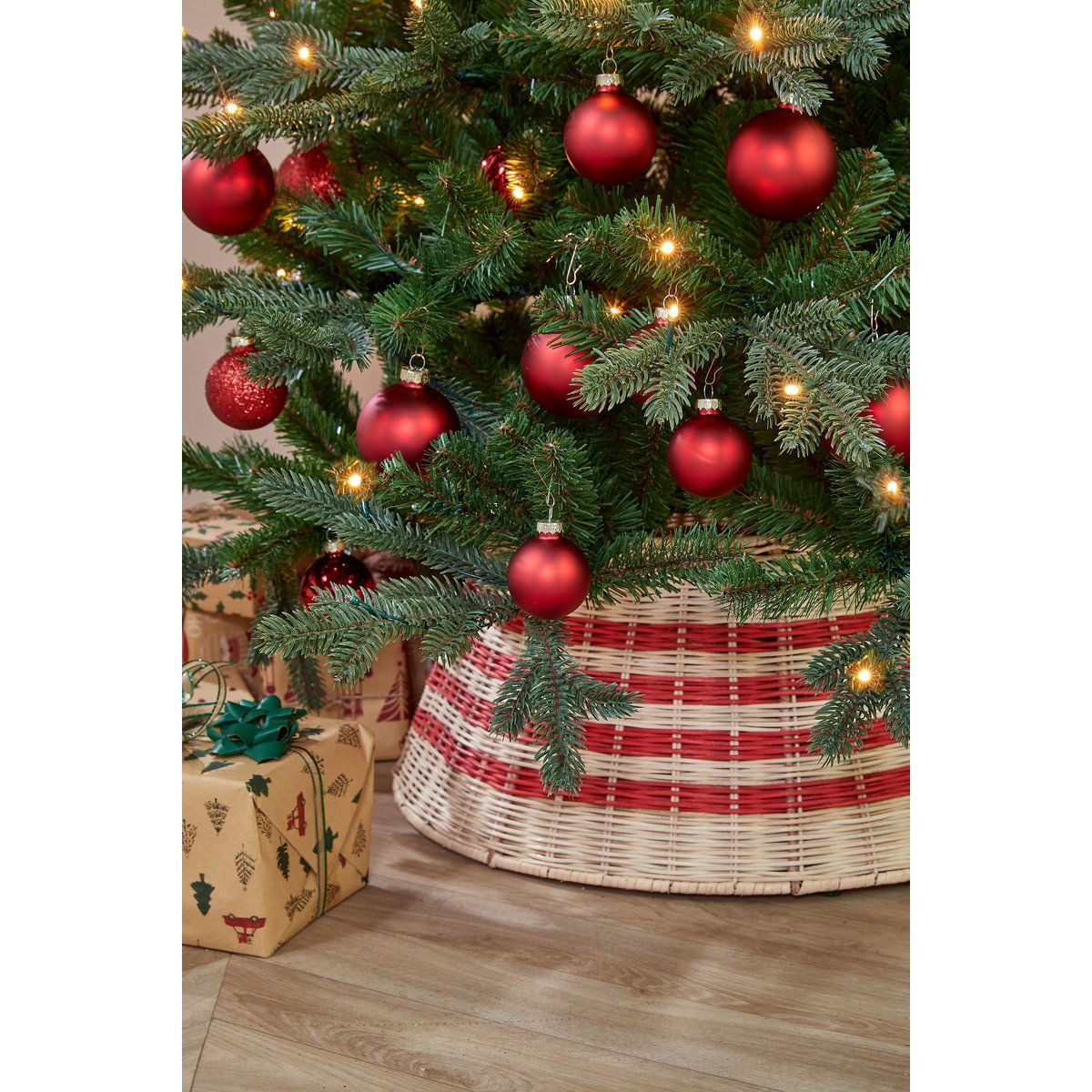 heySimeon | Weihnachtsbaumrock aus Rattan – Beige & Rot Ø60 cm – Bild 5