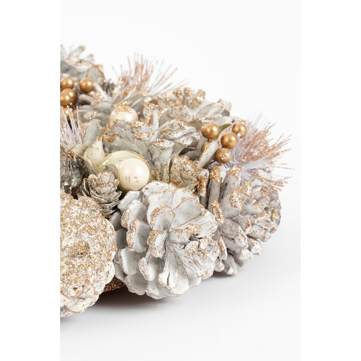 heySimeon | Hanley Weihnachtskranz mit Kiefernzapfen – Weiß Ø34 cm – Bild 3