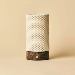 Tavellio | Designer-Tischlampe Luna – 3D-gedrucktes Porzellan, kabellos & dimmbar