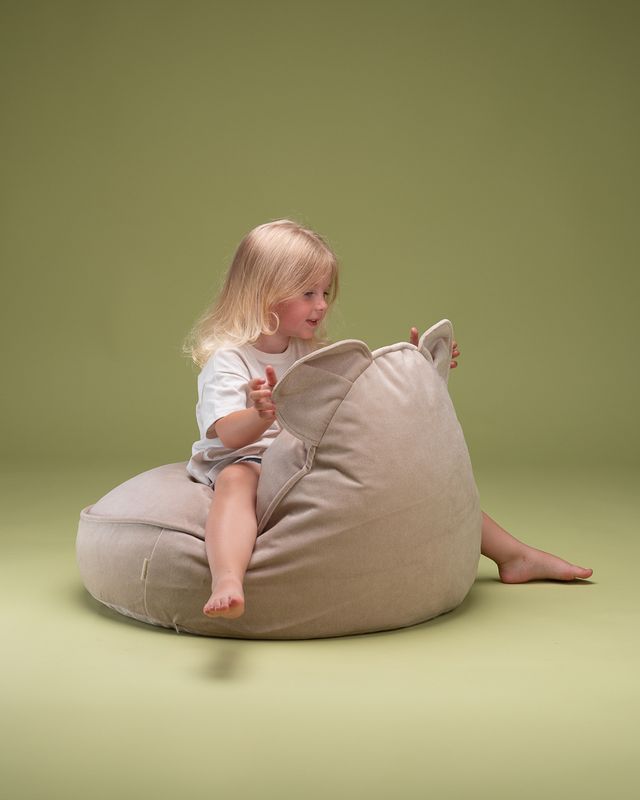 Kinder Sitzsack Indoor Bär Samt | Beige | Wigiwama – Bild 13
