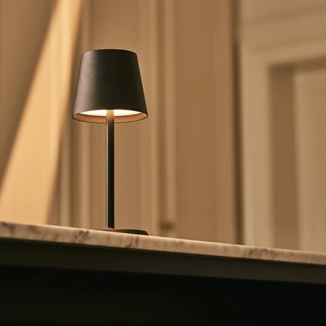 James Black wiederaufladbare Tischlampe | Kabellos, dimmbar und elegant – Bild 8