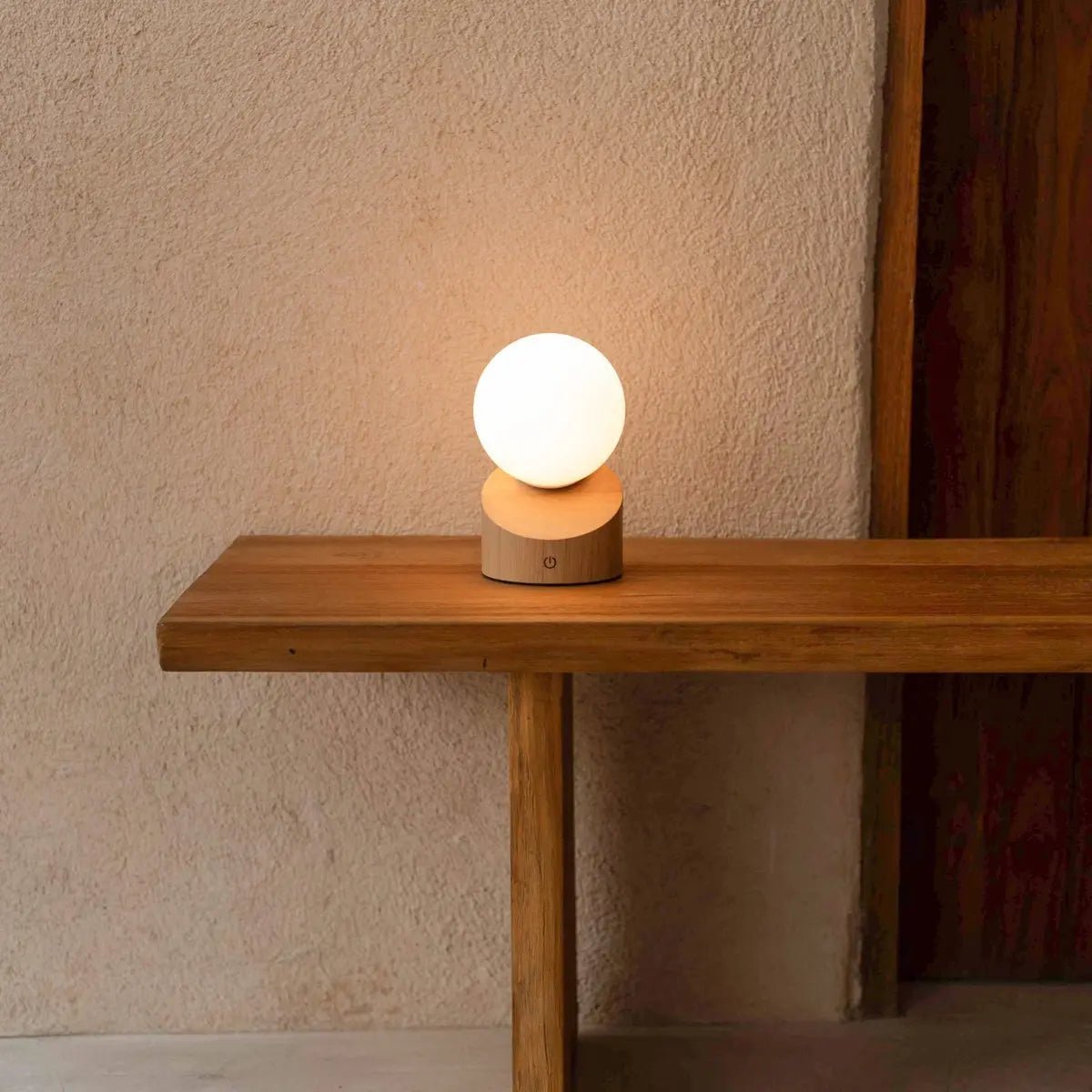 Morris Hellbraune wiederaufladbare Lampe | Stilvolles, kabelloses und nachhaltiges Design – Bild 11