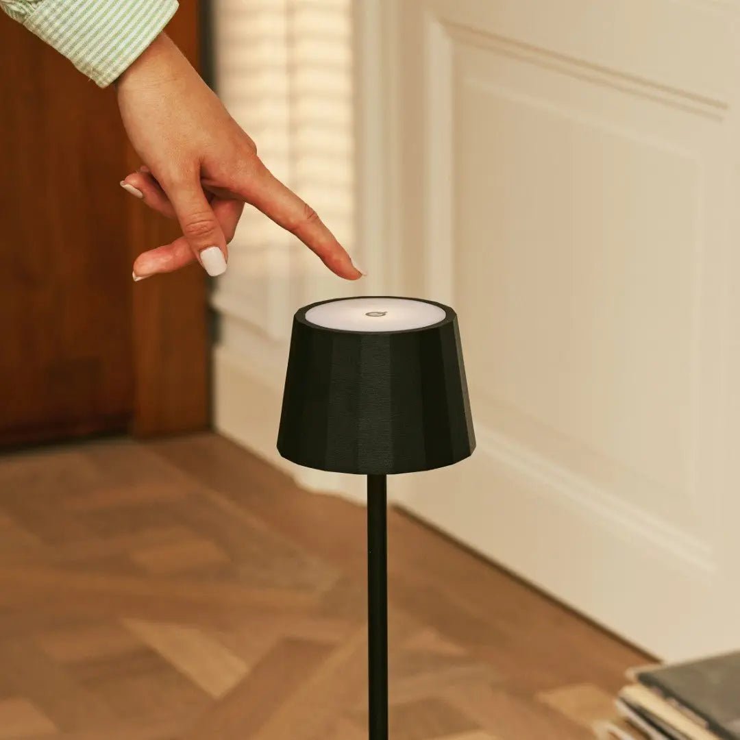 William Black wiederaufladbare Tischlampe | 120-Stunden-Akku und dimmbar – Bild 8