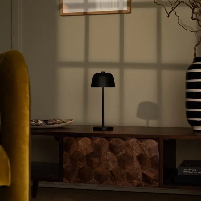 Anton Black wiederaufladbare Tischlampe | Stilvolle und kabellose Beleuchtung – Bild 10