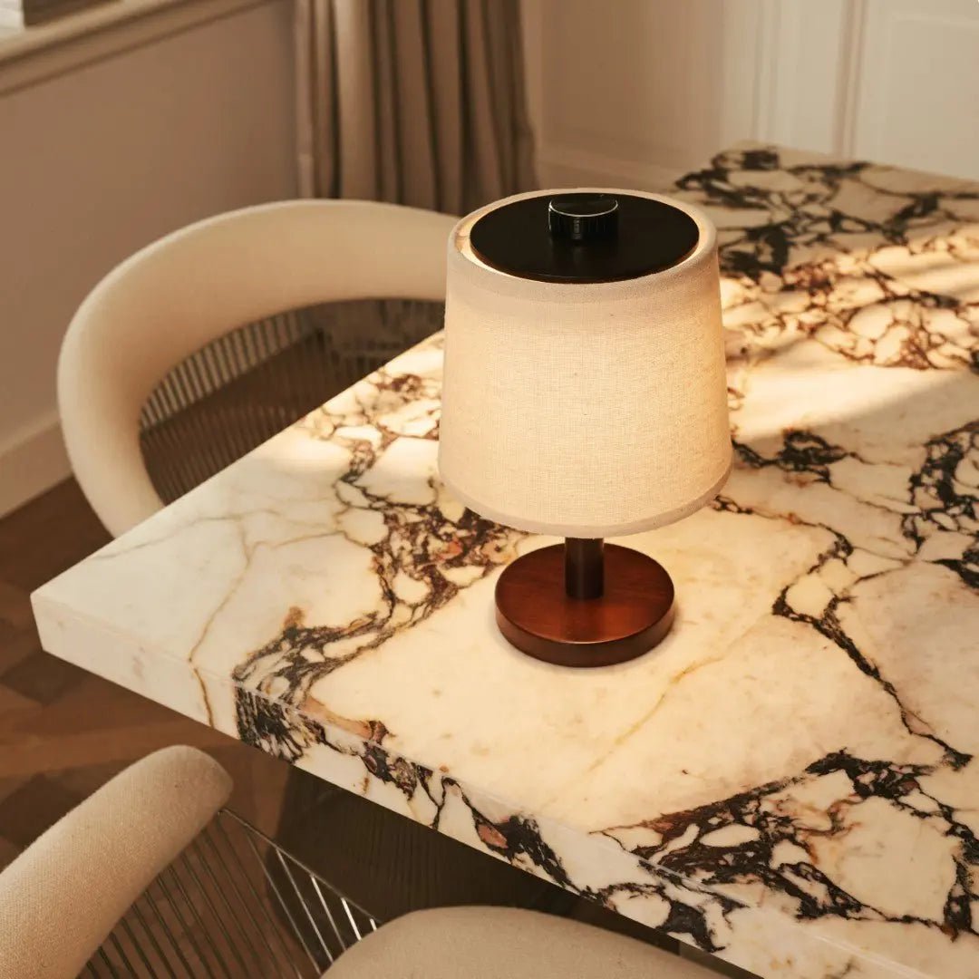 Rover dunkelbraune wiederaufladbare Holzlampe | Kabellos, dimmbar und Leinenmischung – Bild 16